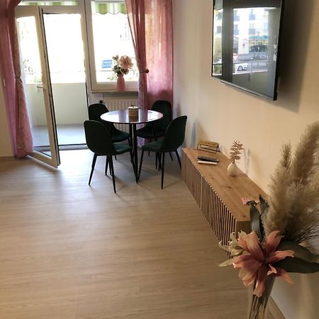 Lilis Apartment Mit Balkon Augsburg Exteriör bild