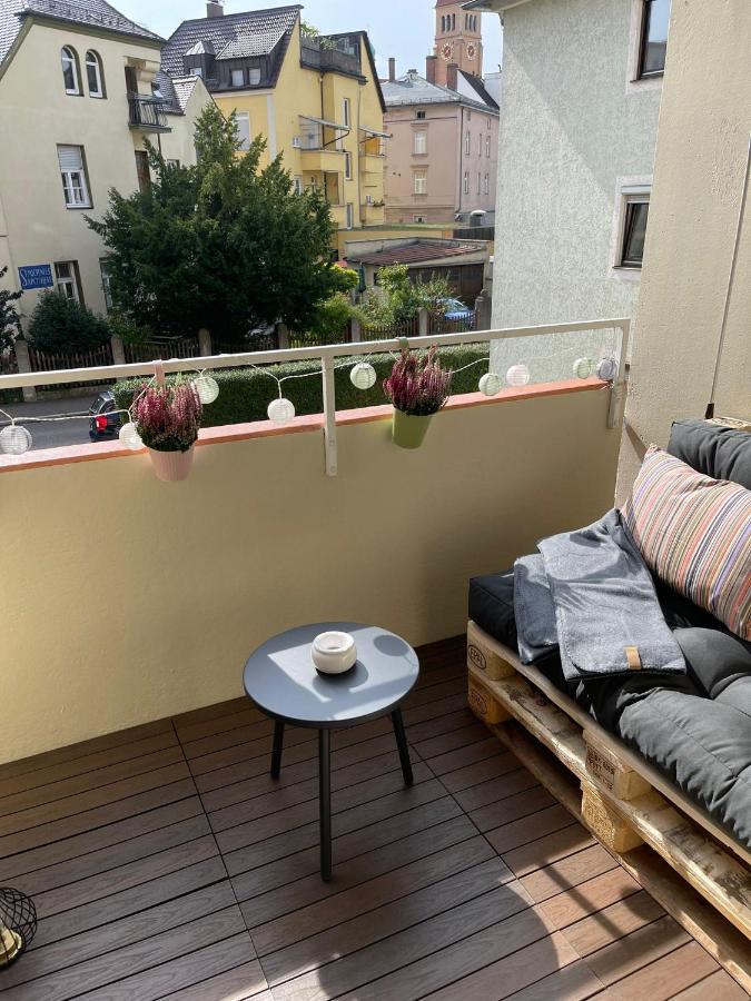 Lilis Apartment Mit Balkon Augsburg Exteriör bild